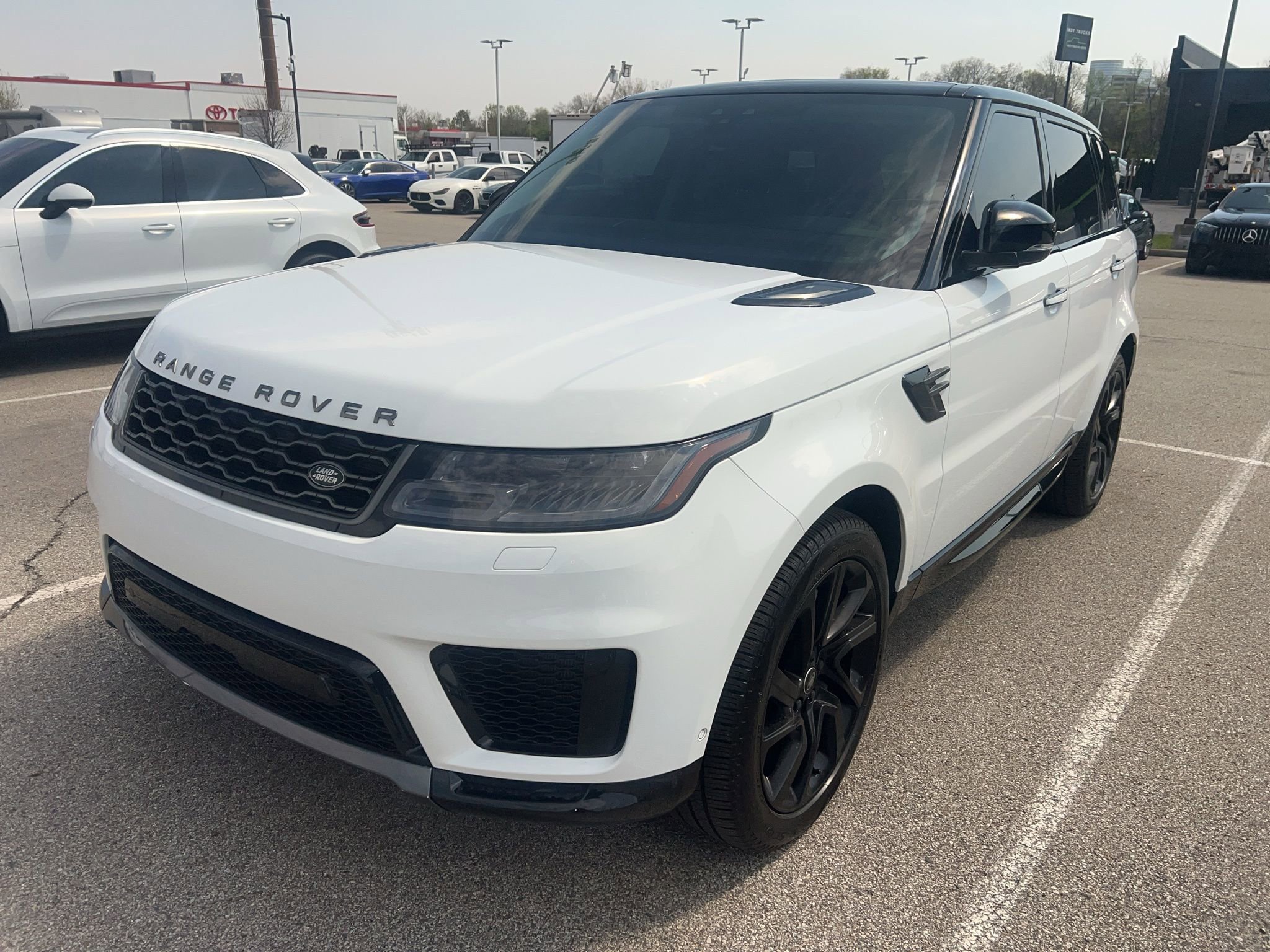 Used 2022 Land Rover Range Rover Sport HSE Silver Edition image 1