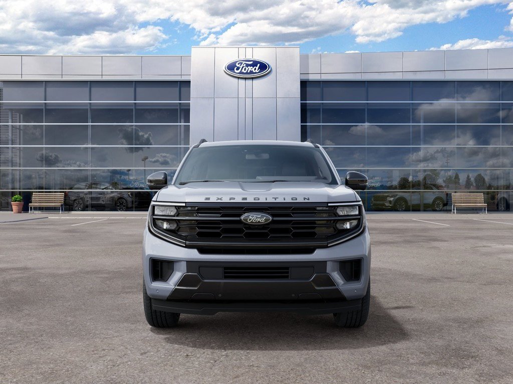 New 2027 Ford Expedition Platinum w/ Stealth Performance Package AWD/4WD image 3