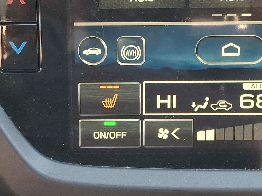 Used 2025 Subaru Forester Limited image 24