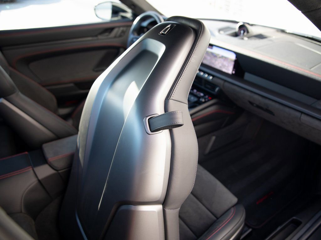 Used 2026 Porsche 911 Carrera GTS image 24