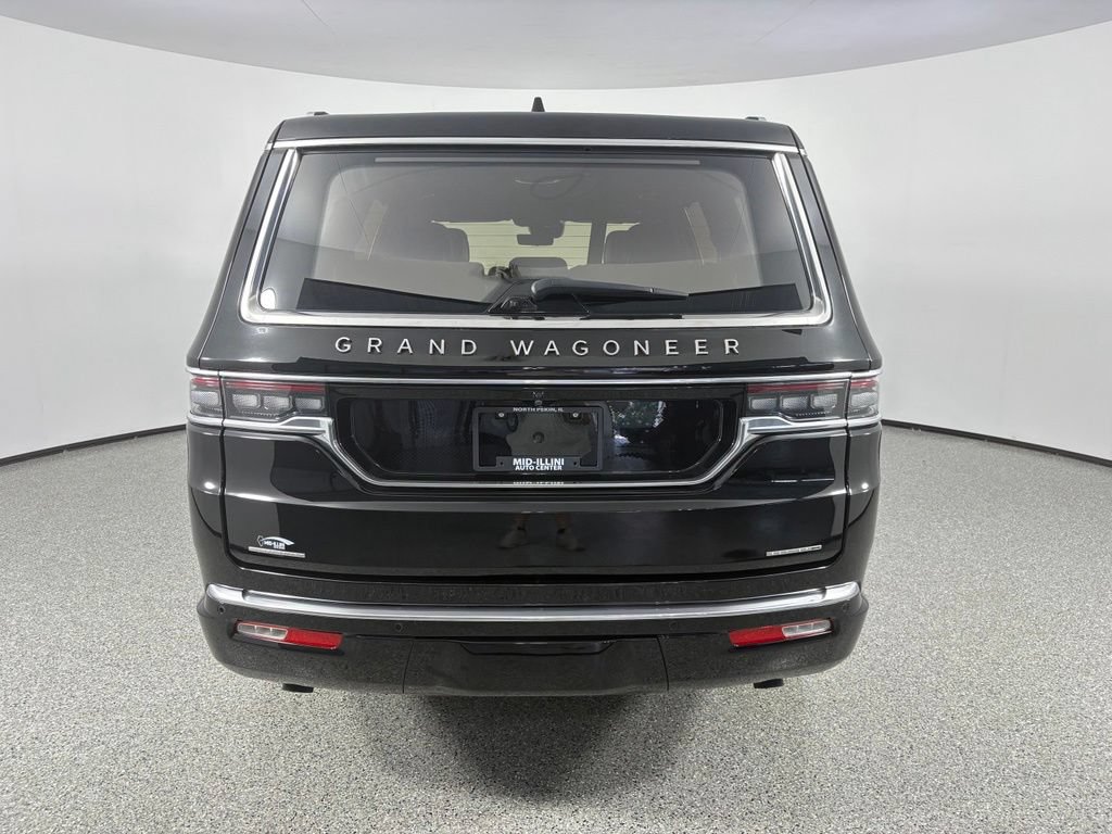 Used 2023 Jeep Grand Wagoneer Series III AWD/4WD image 6
