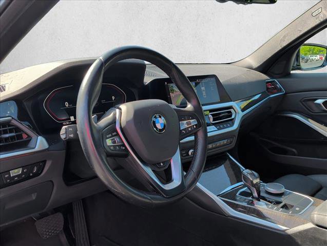 Used 2021 BMW 330i xDrive Sedan w/ Premium Package AWD/4WD image 9