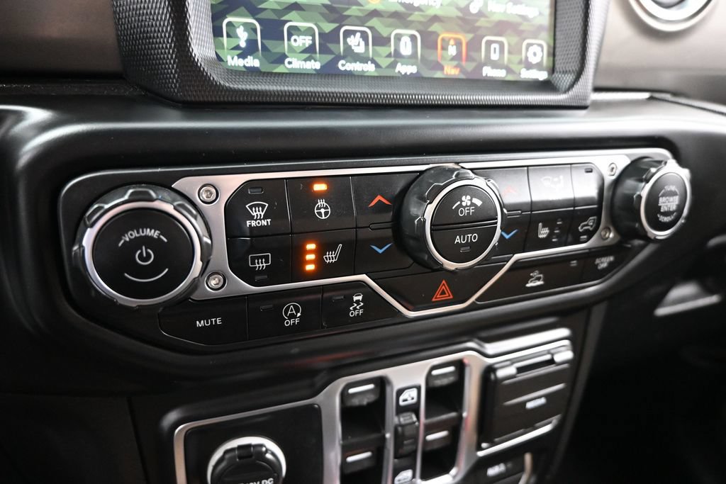 Used 2021 Jeep Wrangler Unlimited Rubicon AWD/4WD image 11
