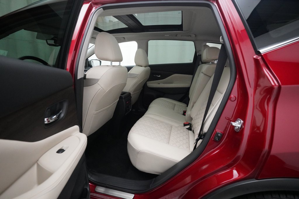 Certified 2024 Nissan Murano Platinum w/ Cargo Package image 16