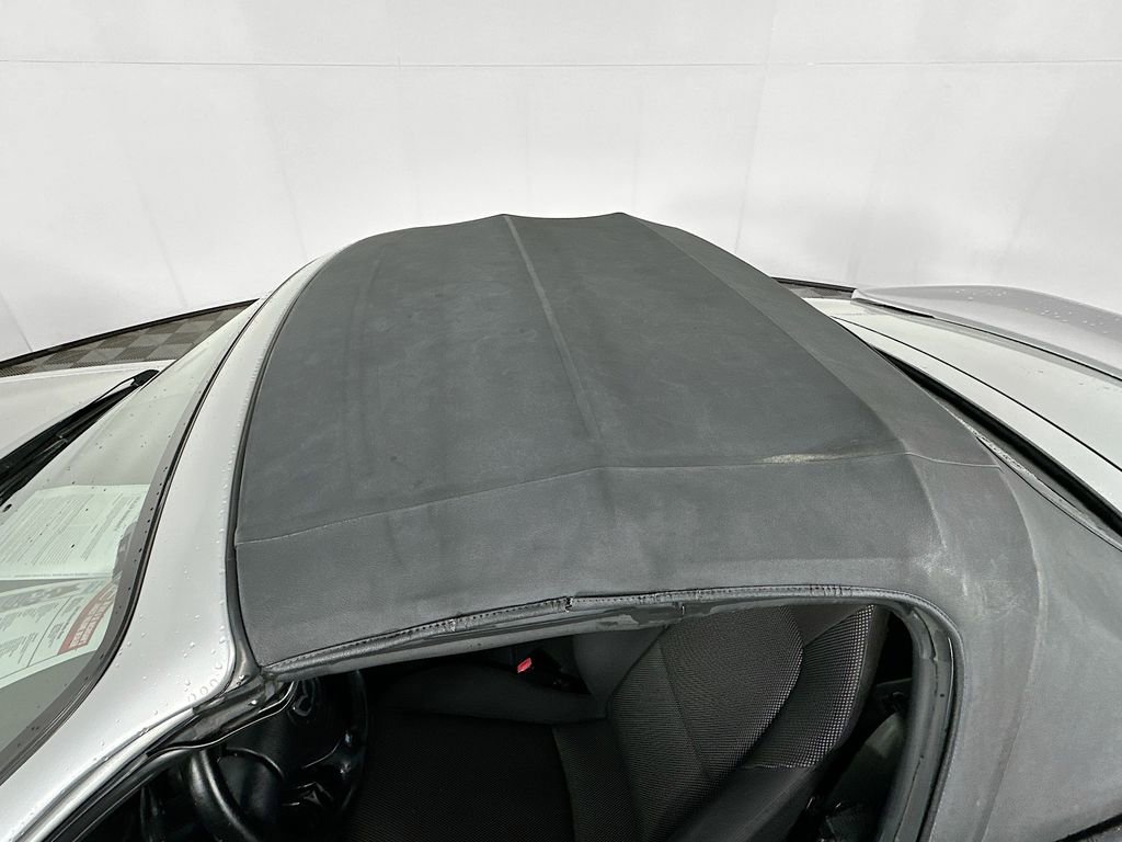 Used 2001 MAZDA MX-5 Miata image 26