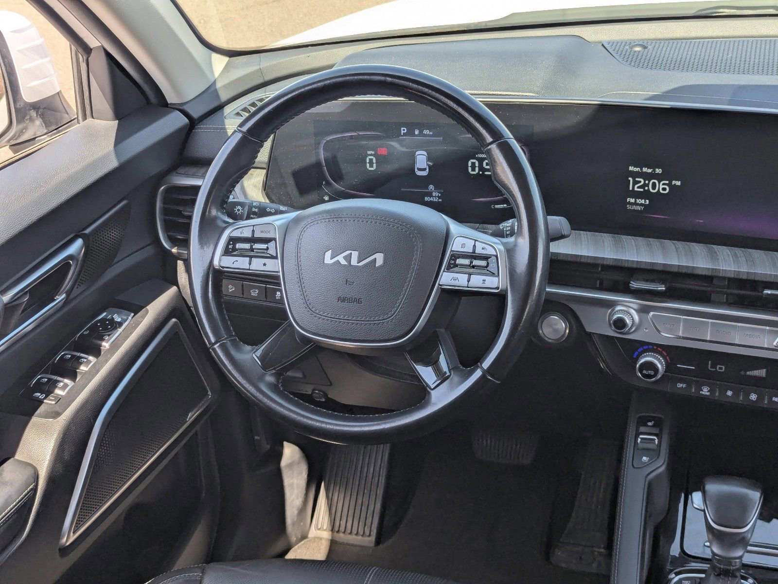 Used 2023 Kia Telluride EX image 16