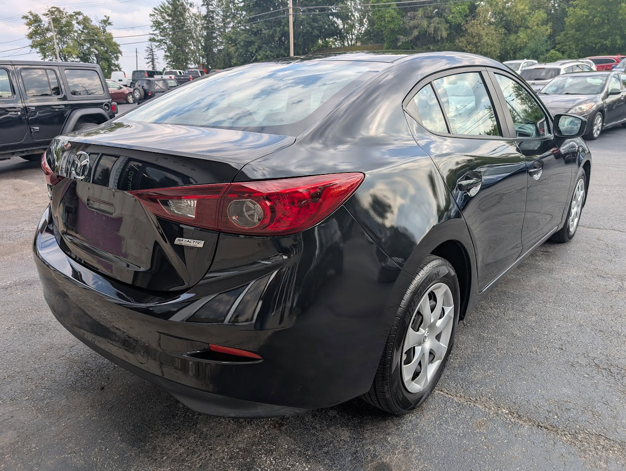 Used 2015 MAZDA MAZDA3 i Sport image 12