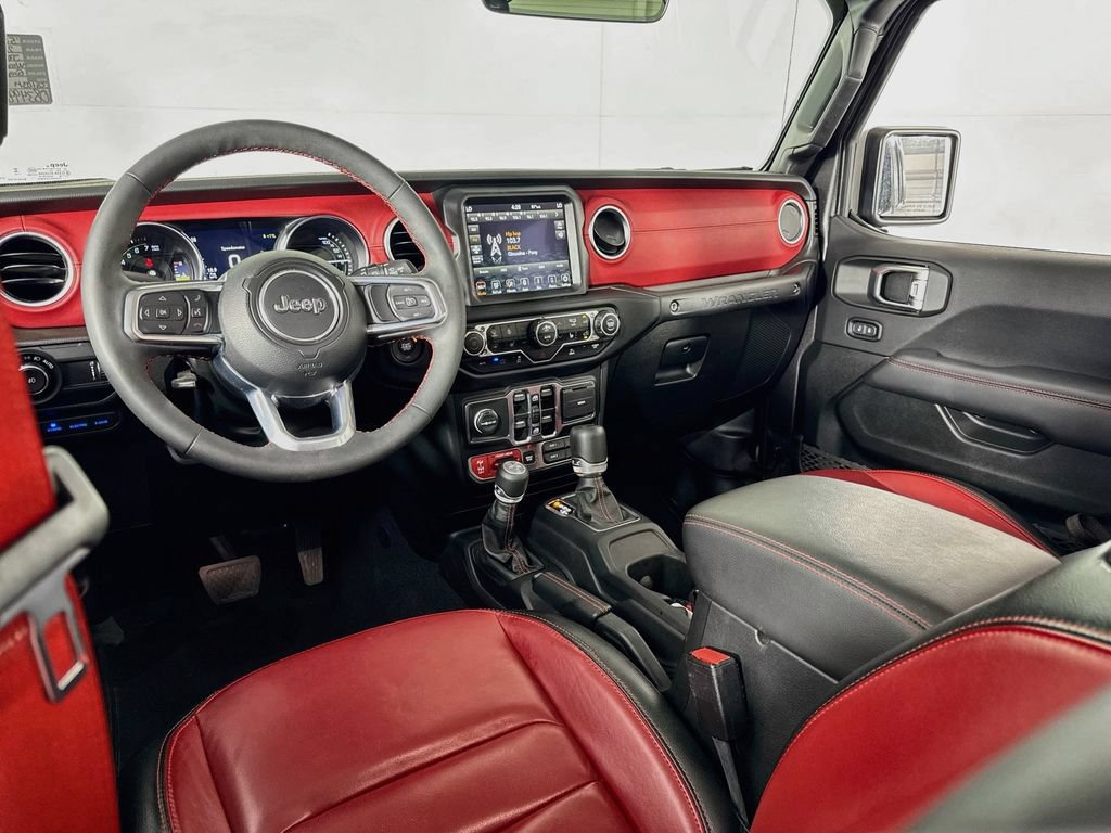 Used 2023 Jeep Wrangler Unlimited Rubicon 4xe AWD/4WD image 32
