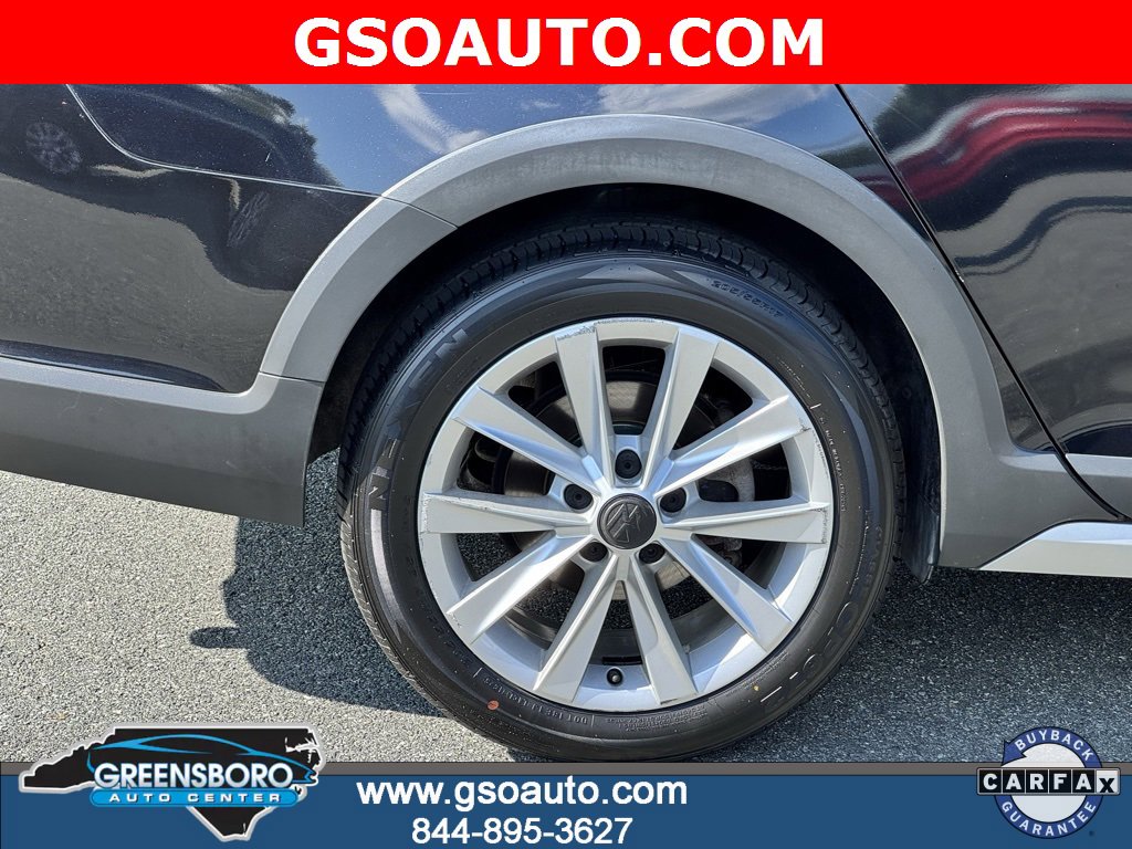 Used 2018 Volkswagen Golf Alltrack SE image 37