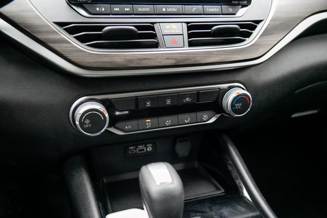 Used 2024 Nissan Altima 2.5 SV image 5