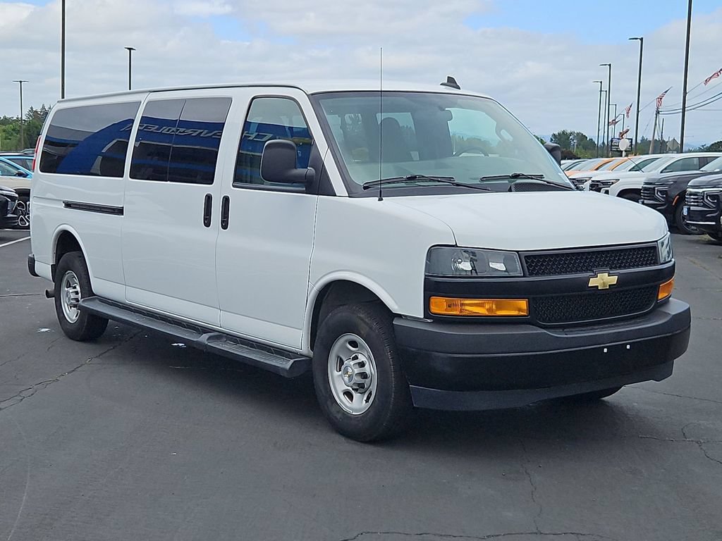 Used 2023 Chevrolet Express 3500 LS RWD image 8