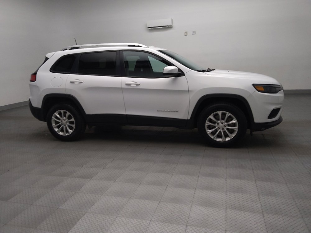 Used 2020 Jeep Cherokee Latitude w/ Cold Weather Group AWD/4WD image 11