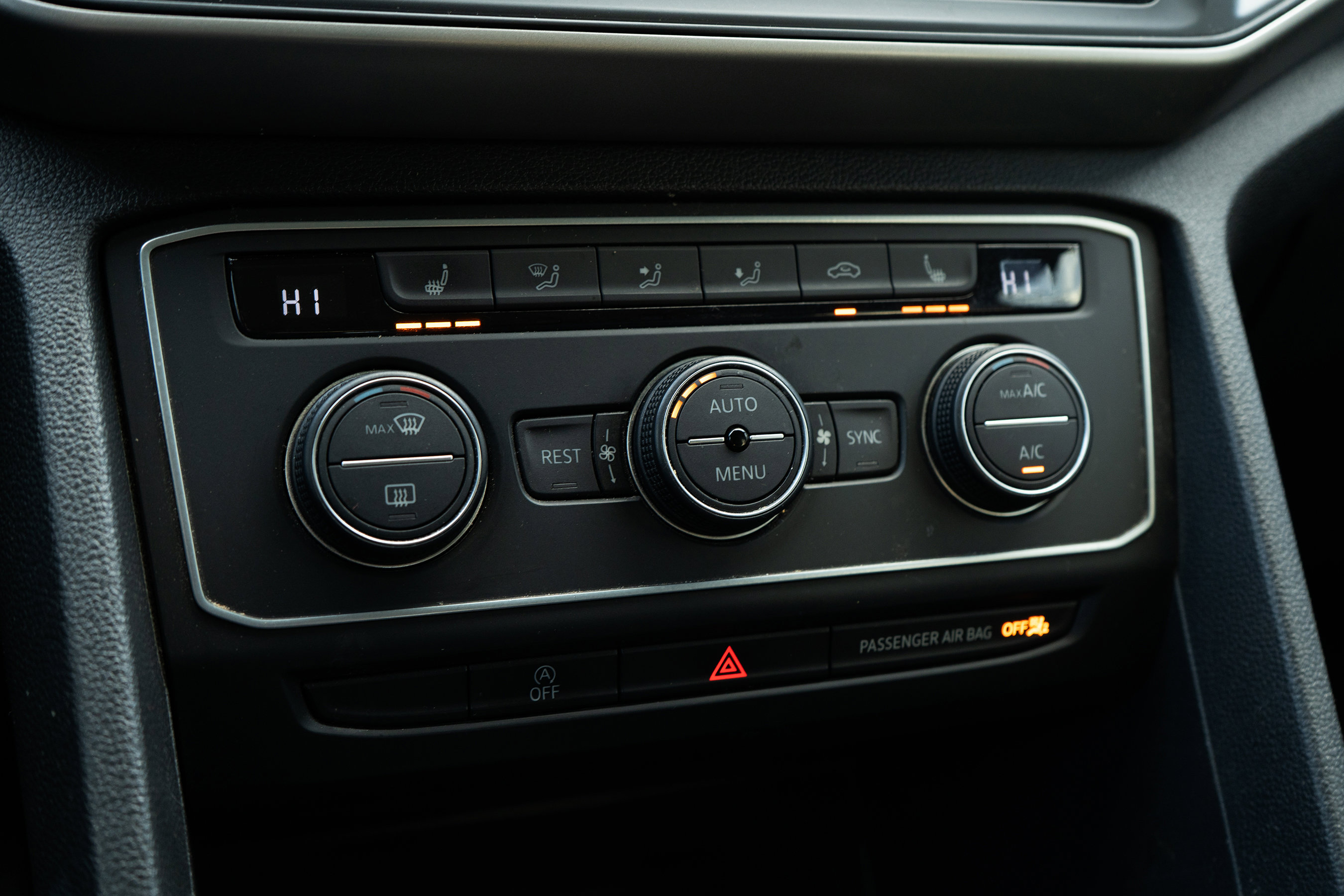 Used 2020 Volkswagen Atlas SE image 31