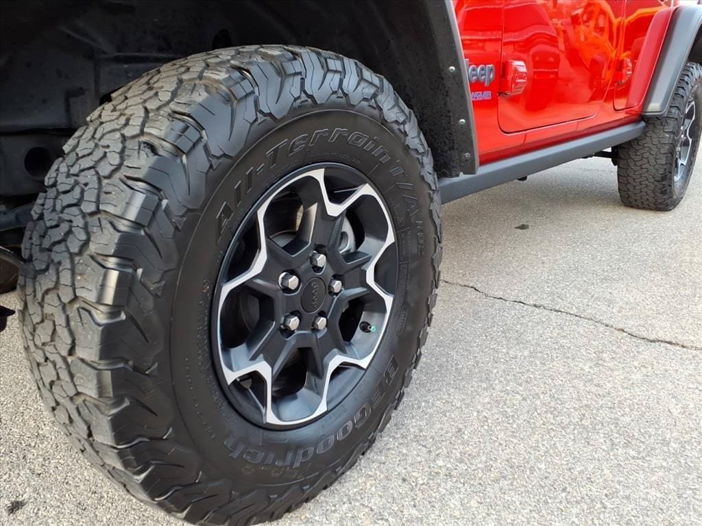 Used 2022 Jeep Wrangler Unlimited Rubicon 4xe w/ Cold Weather Group AWD/4WD image 9