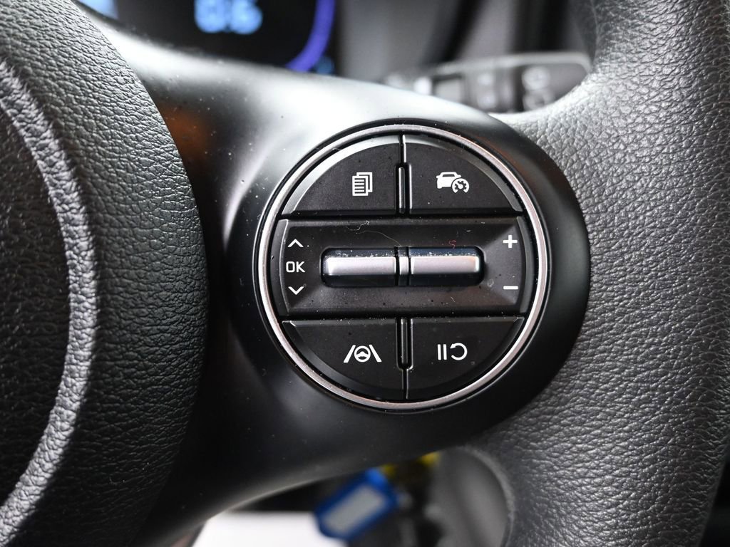 Certified 2025 Kia Soul LX w/ LX Technology Package image 24