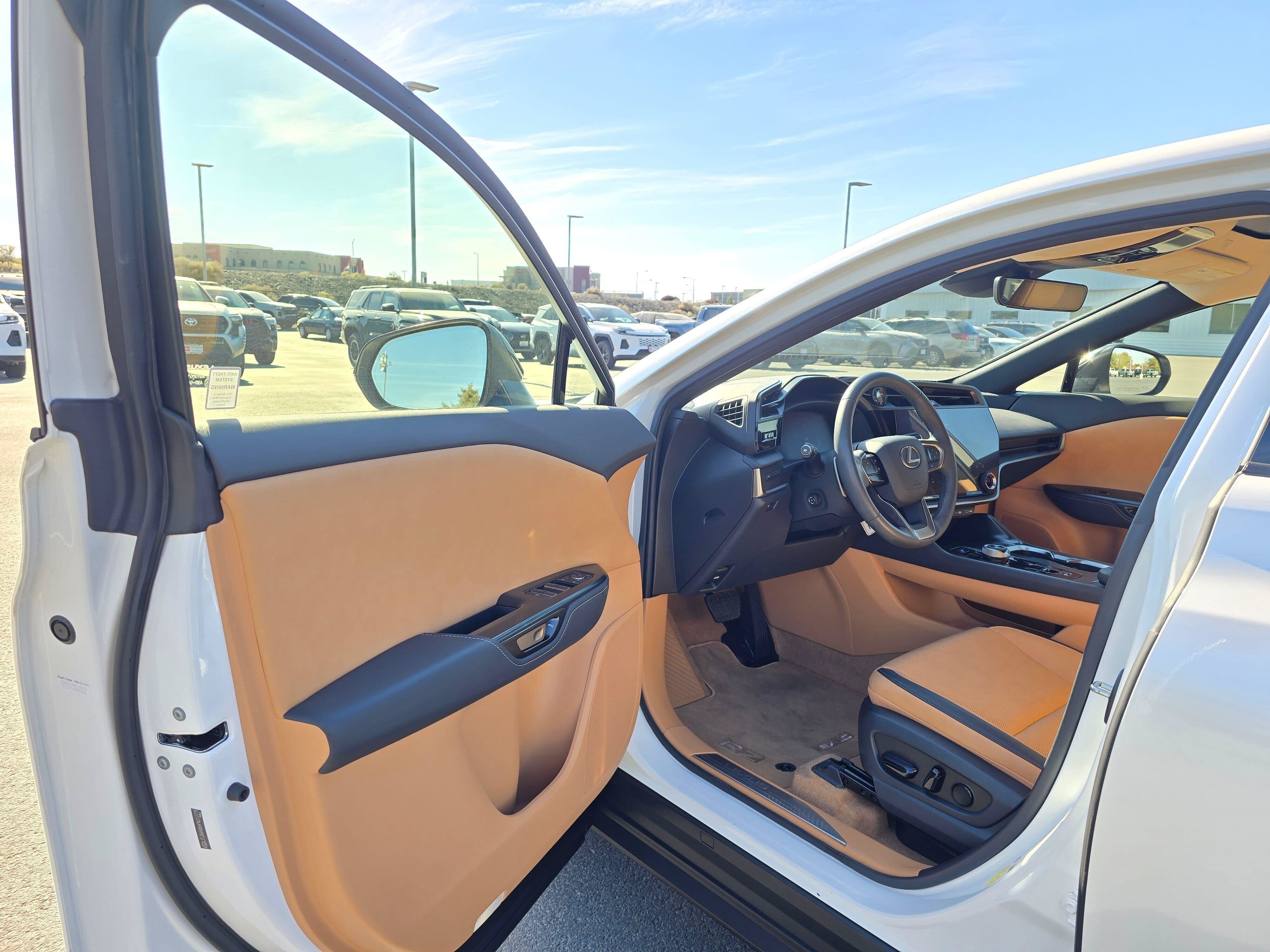 Used 2023 Lexus RZ 450e Premium w/ Technology Package AWD/4WD image 18