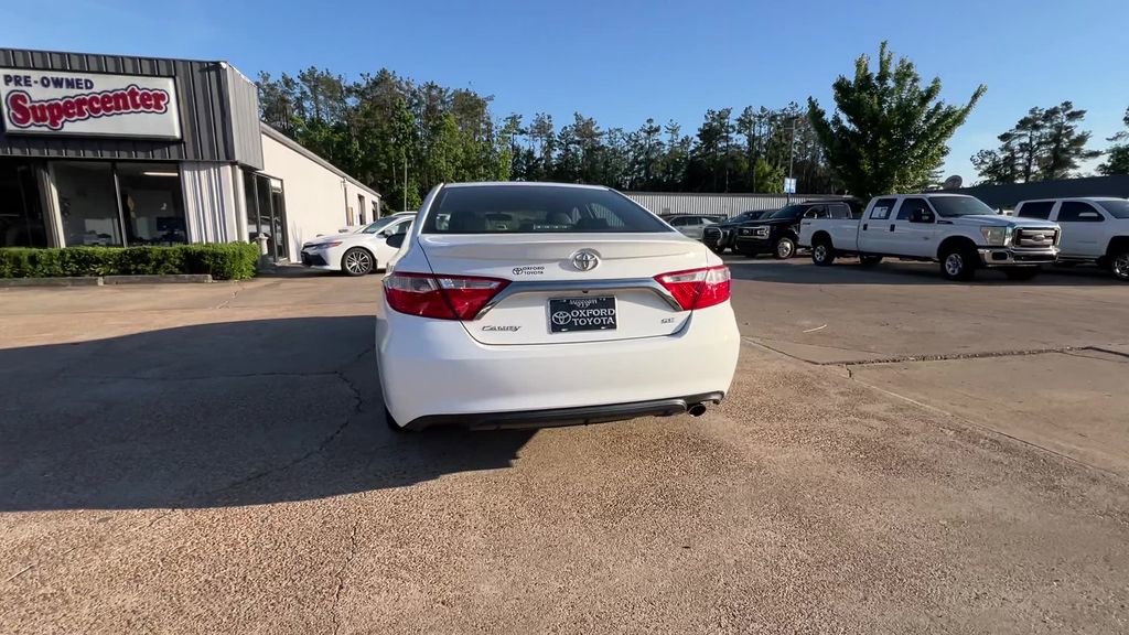 Used 2015 Toyota Camry SE FWD image 5
