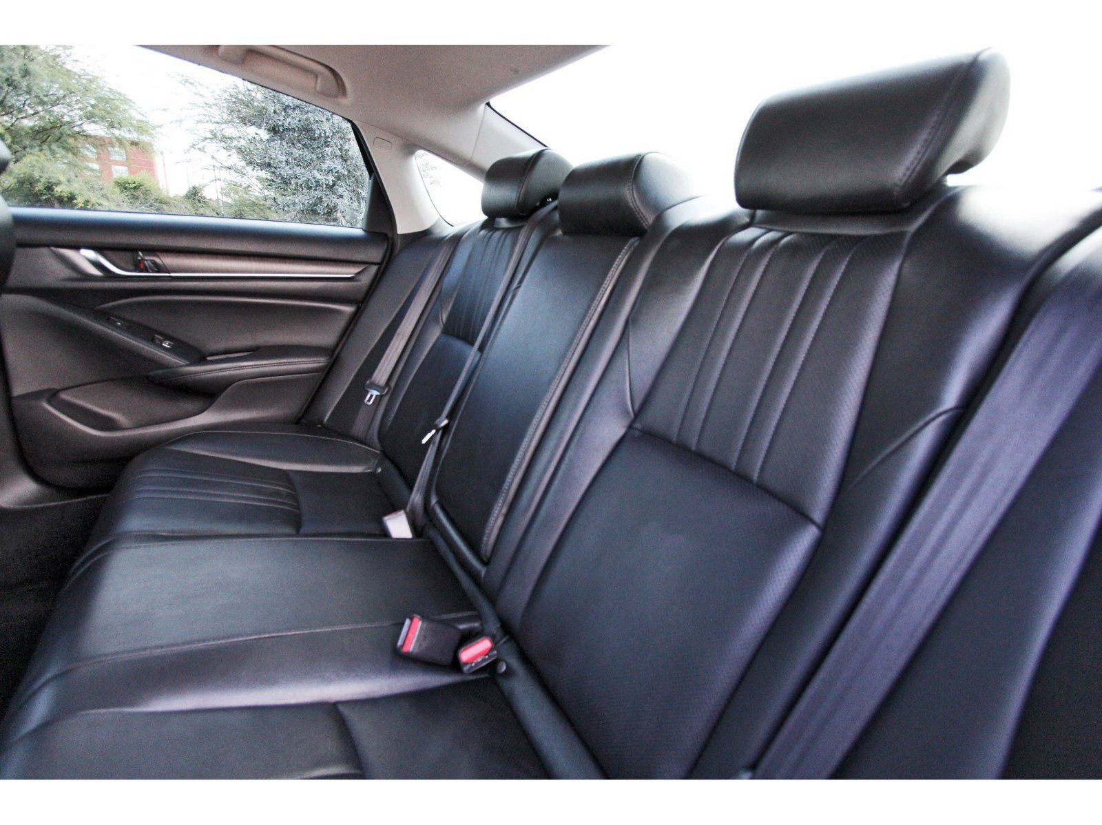 Used 2022 Honda Accord Touring image 32