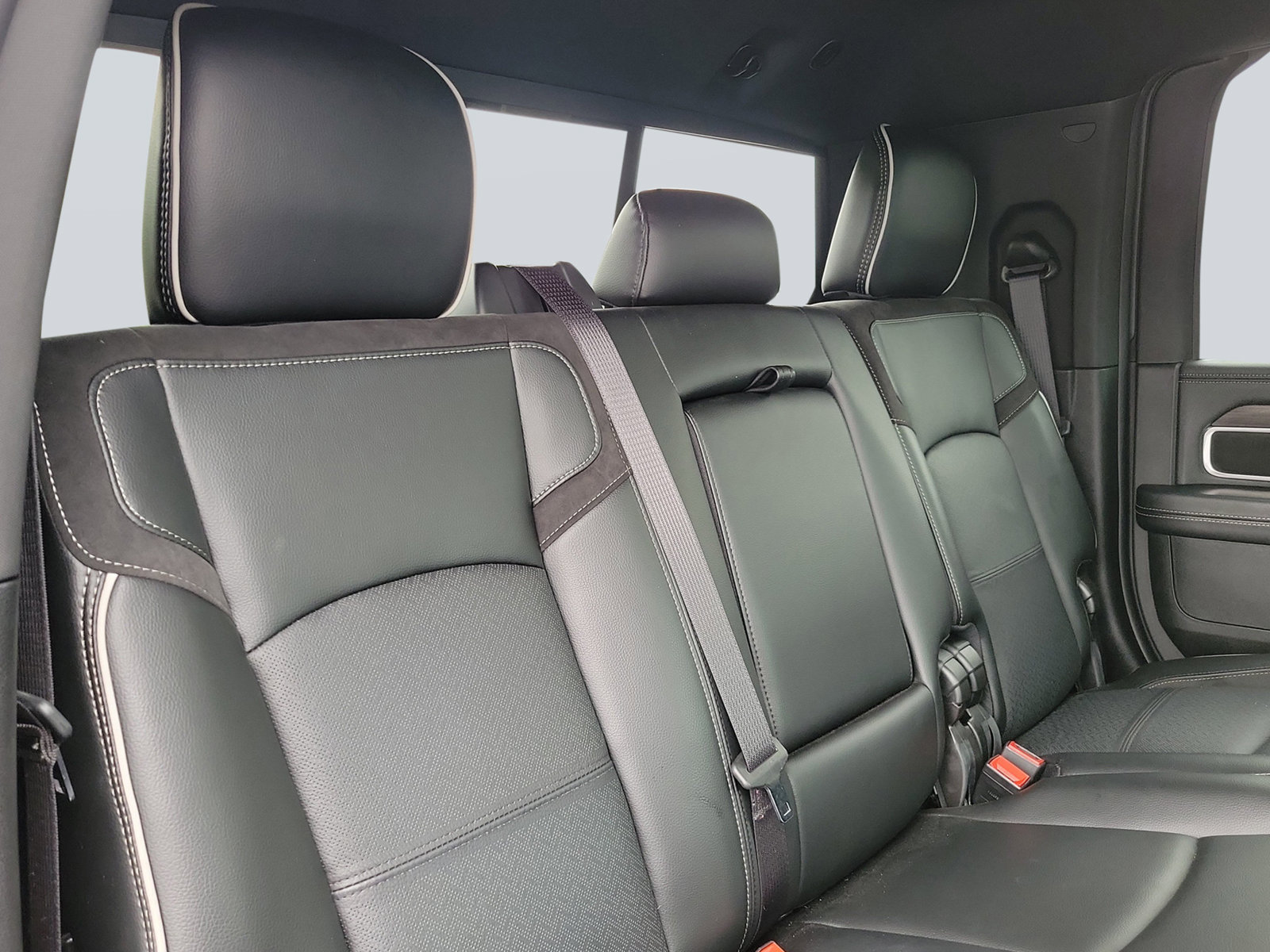 Used 2026 RAM 2500 Laramie AWD/4WD image 34