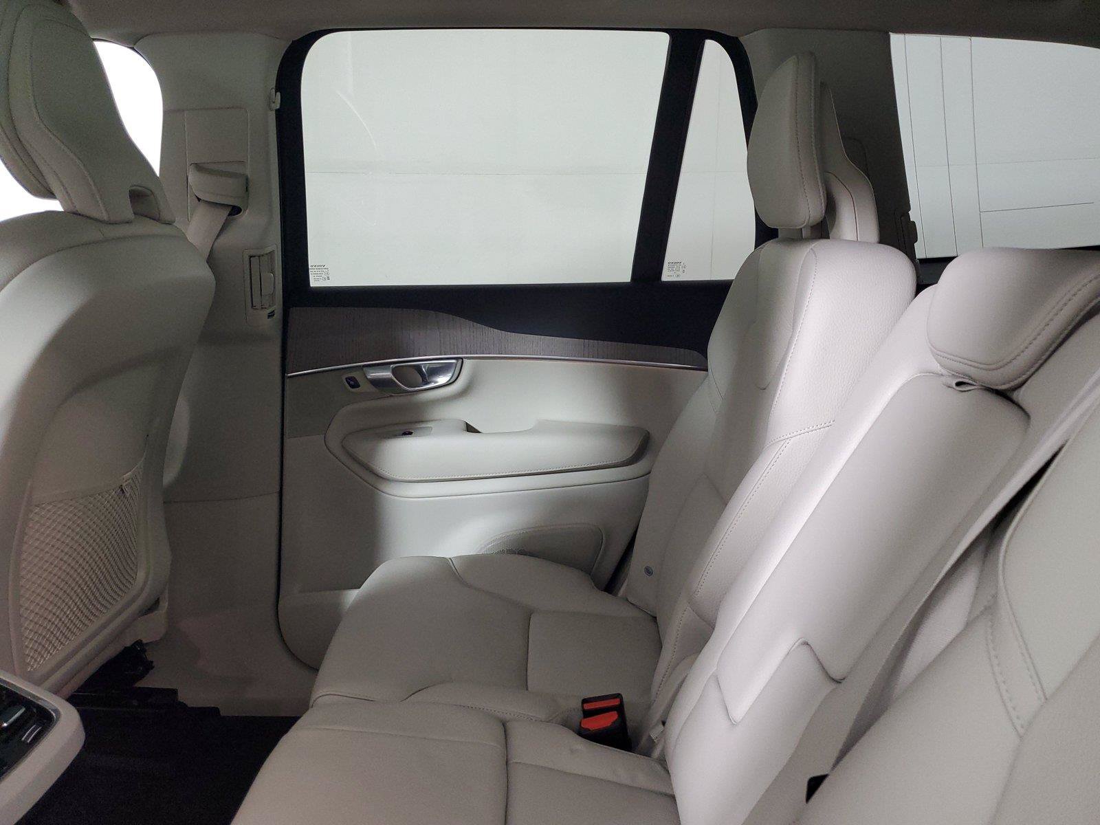 Used 2024 Volvo XC90 T8 Plus AWD/4WD image 9