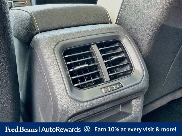 New 2026 Volkswagen Taos SE AWD/4WD image 18