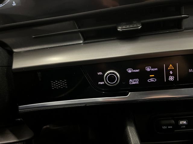 Certified 2023 Kia Sportage EX image 17