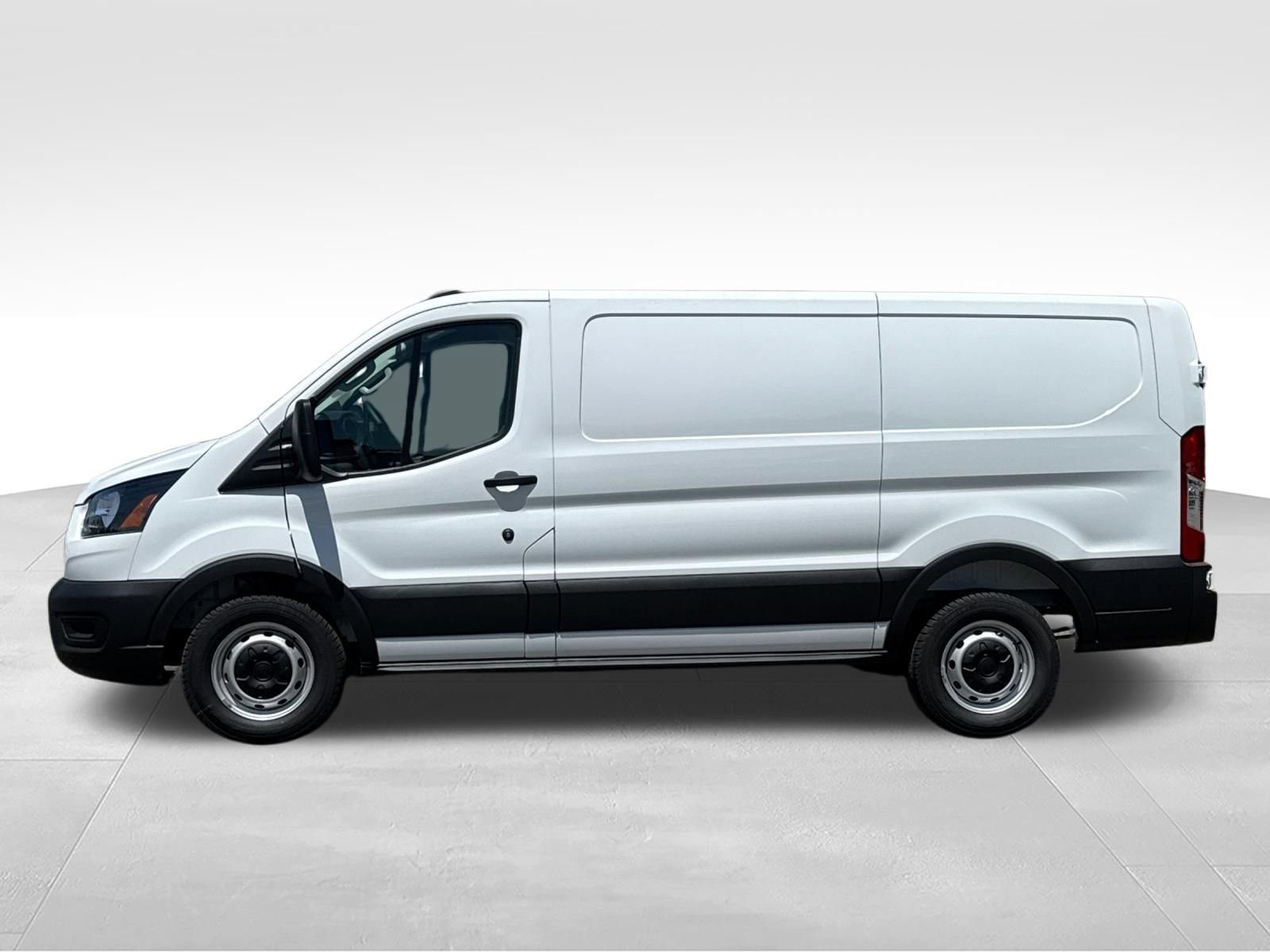 New 2026 Ford Transit 150 Low Roof RWD image 7