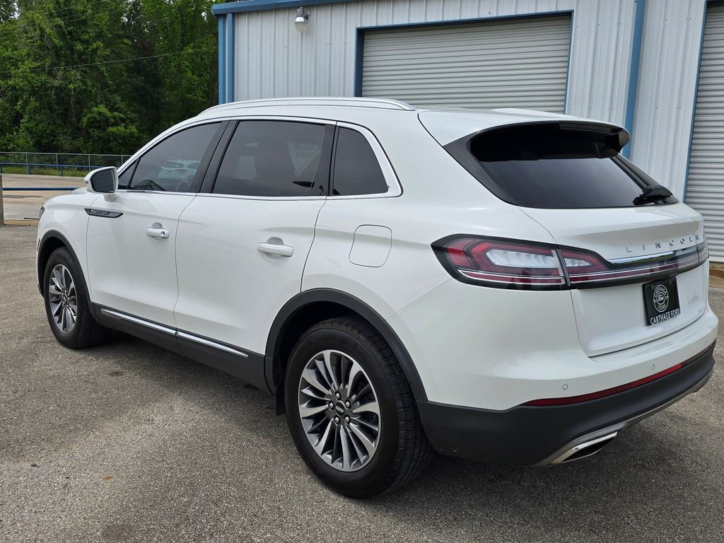 Used 2021 Lincoln Nautilus FWD w/ Equipment Group 101A image 3