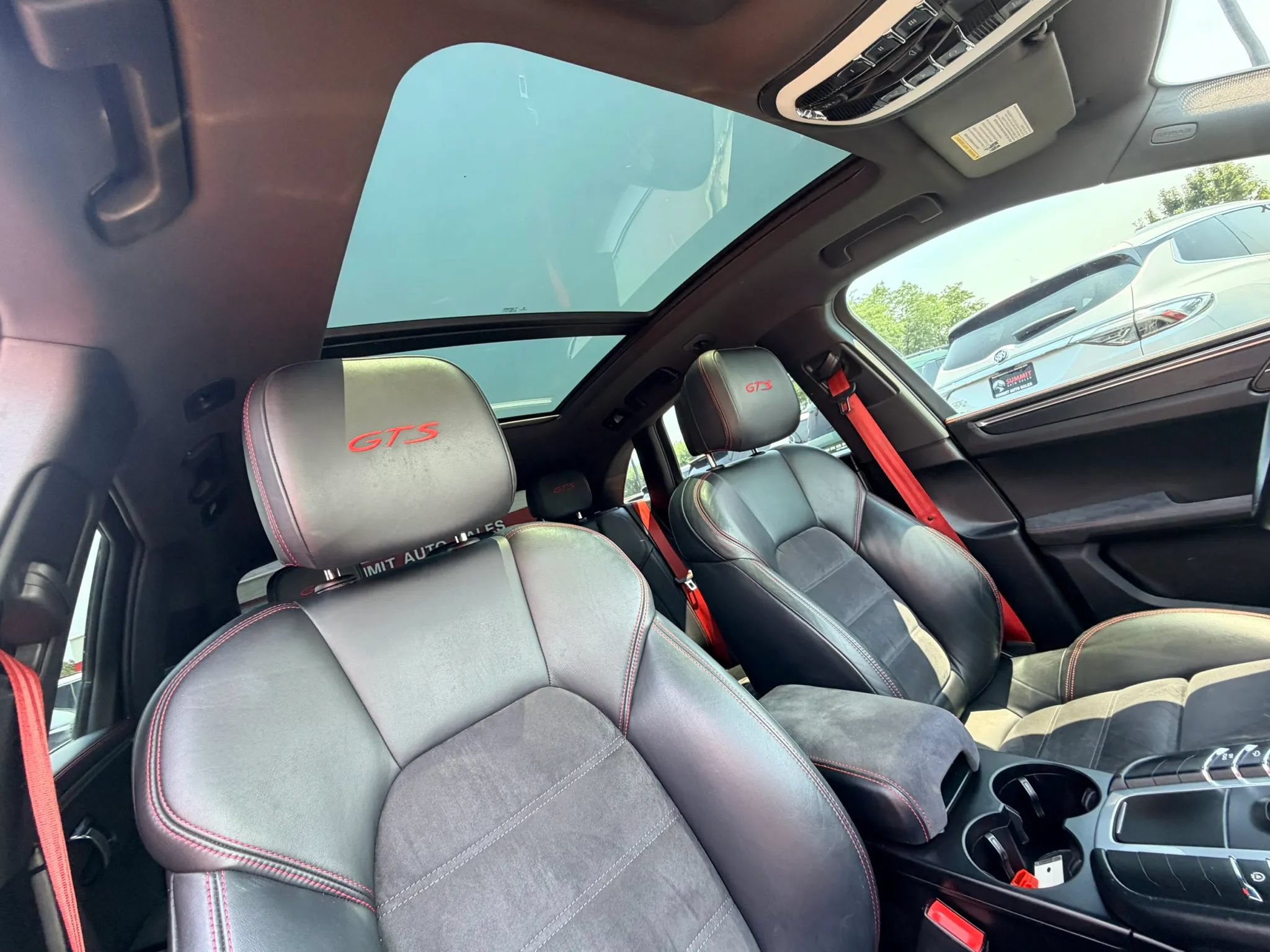 Used 2020 Porsche Macan GTS w/ Sport Chrono Package AWD/4WD image 25