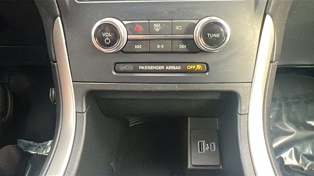 Certified 2024 Ford Edge SEL w/ Convenience Package image 25