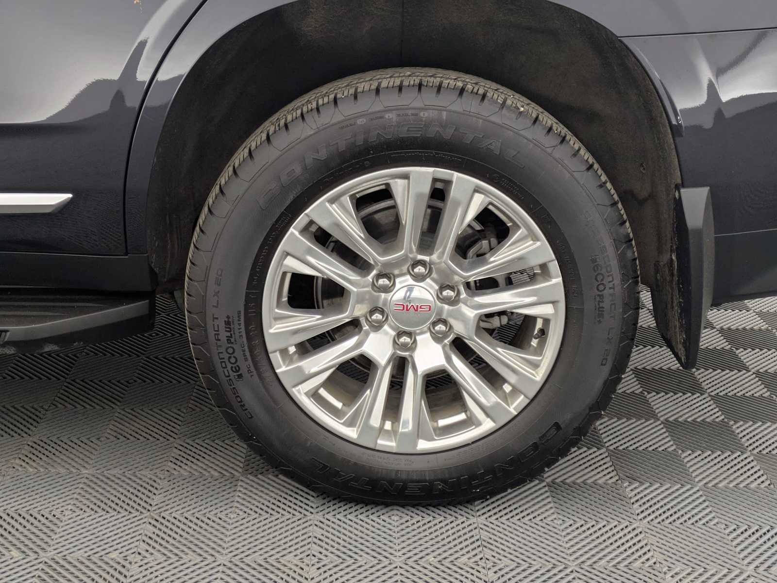 Used 2024 GMC Yukon Denali w/ Max Trailering Package image 15