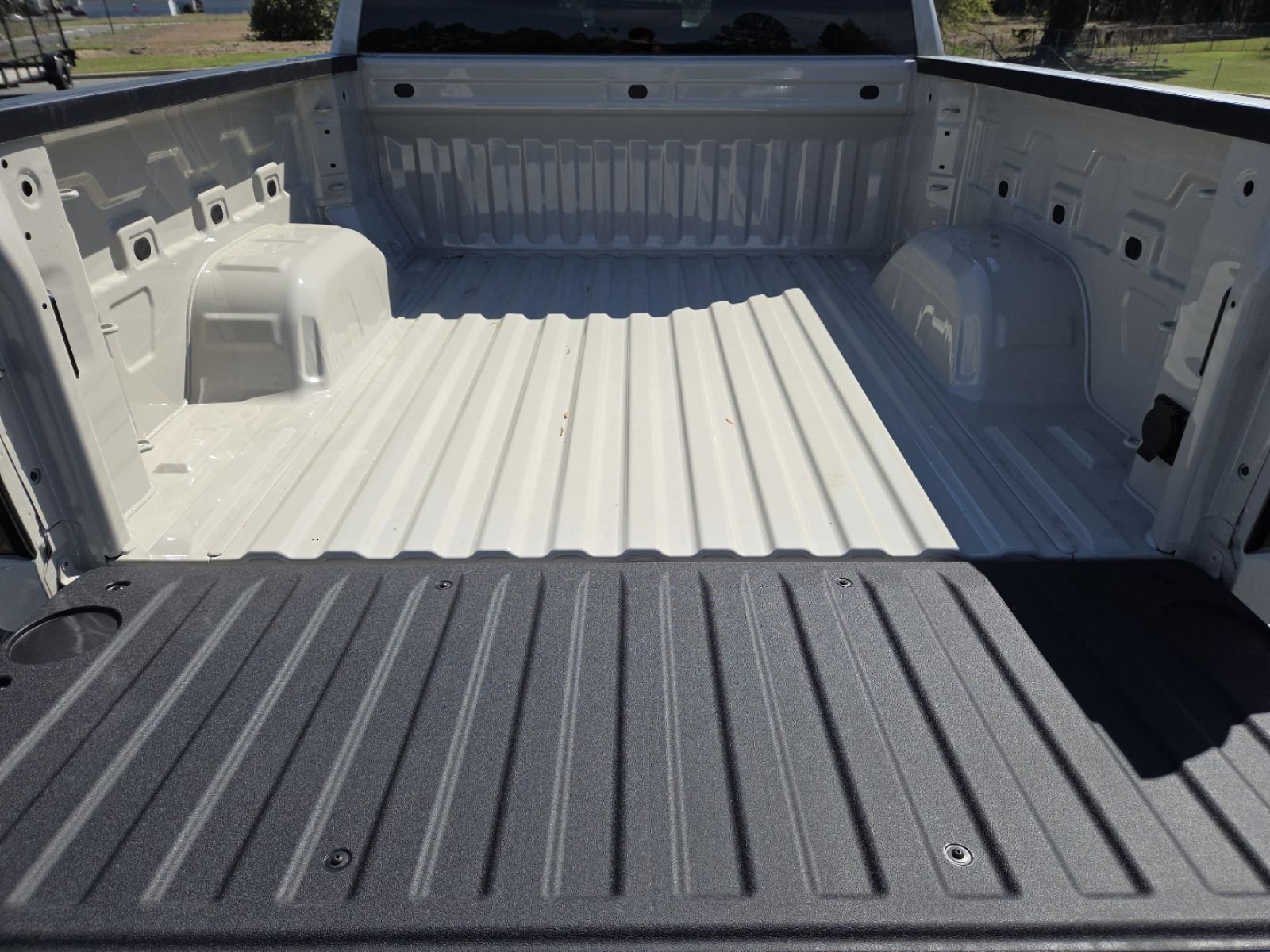 New 2026 GMC Sierra 1500 Pro w/ Graphite Edition image 21