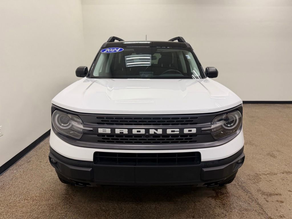 Used 2024 Ford Bronco Sport Badlands image 11