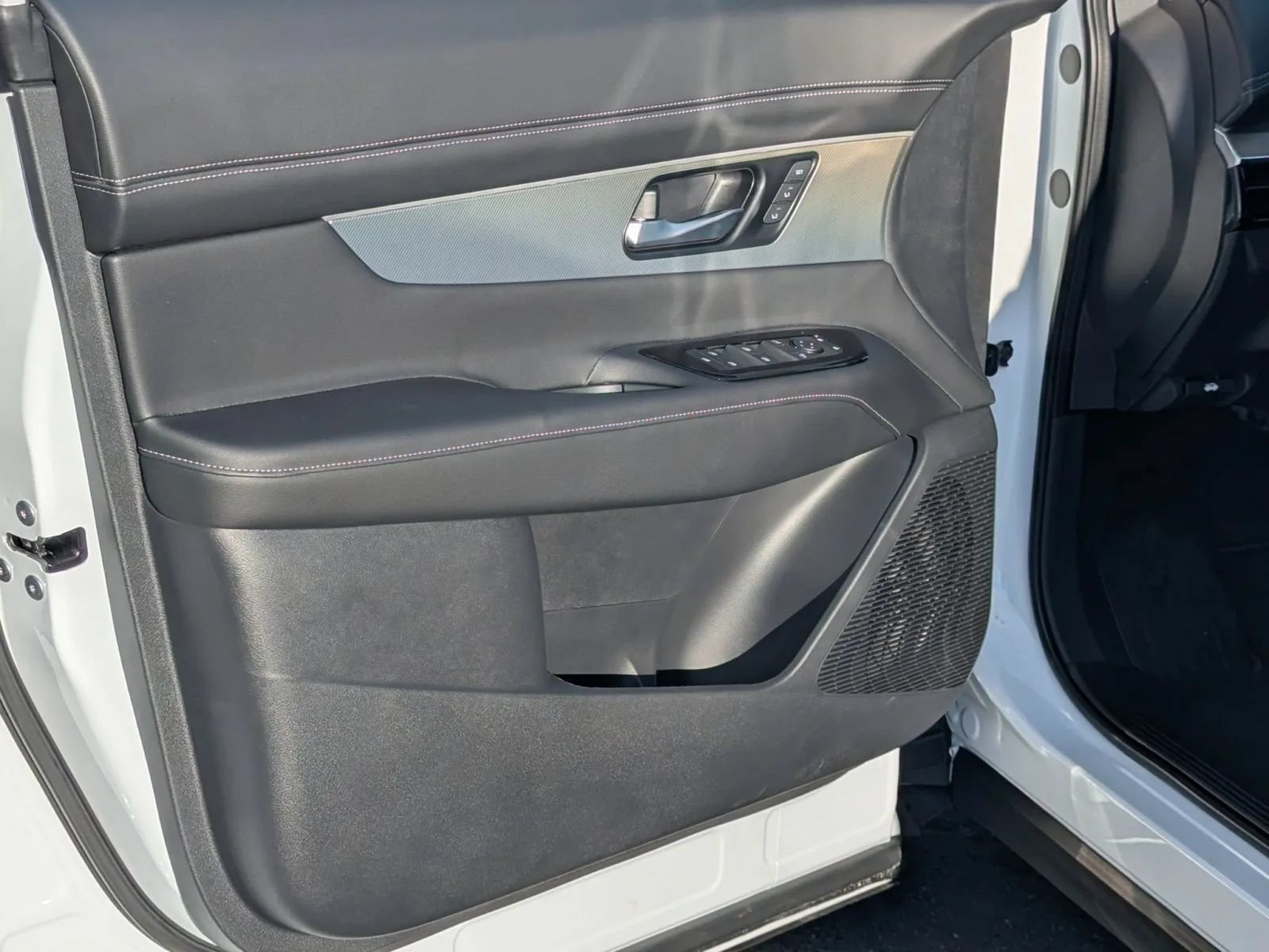 New 2026 Nissan Murano SL AWD/4WD image 11