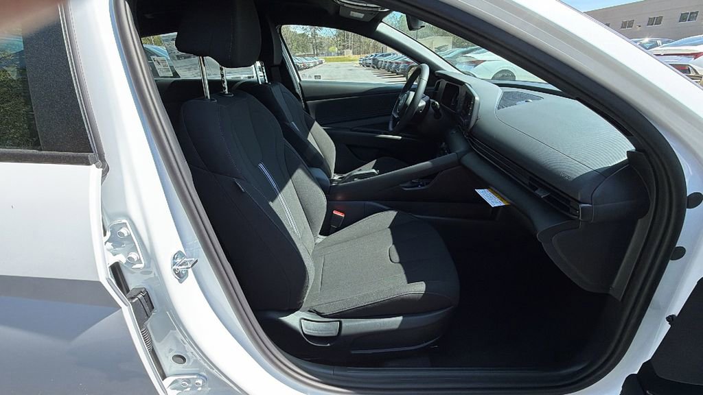 New 2026 Hyundai Elantra Sport image 13