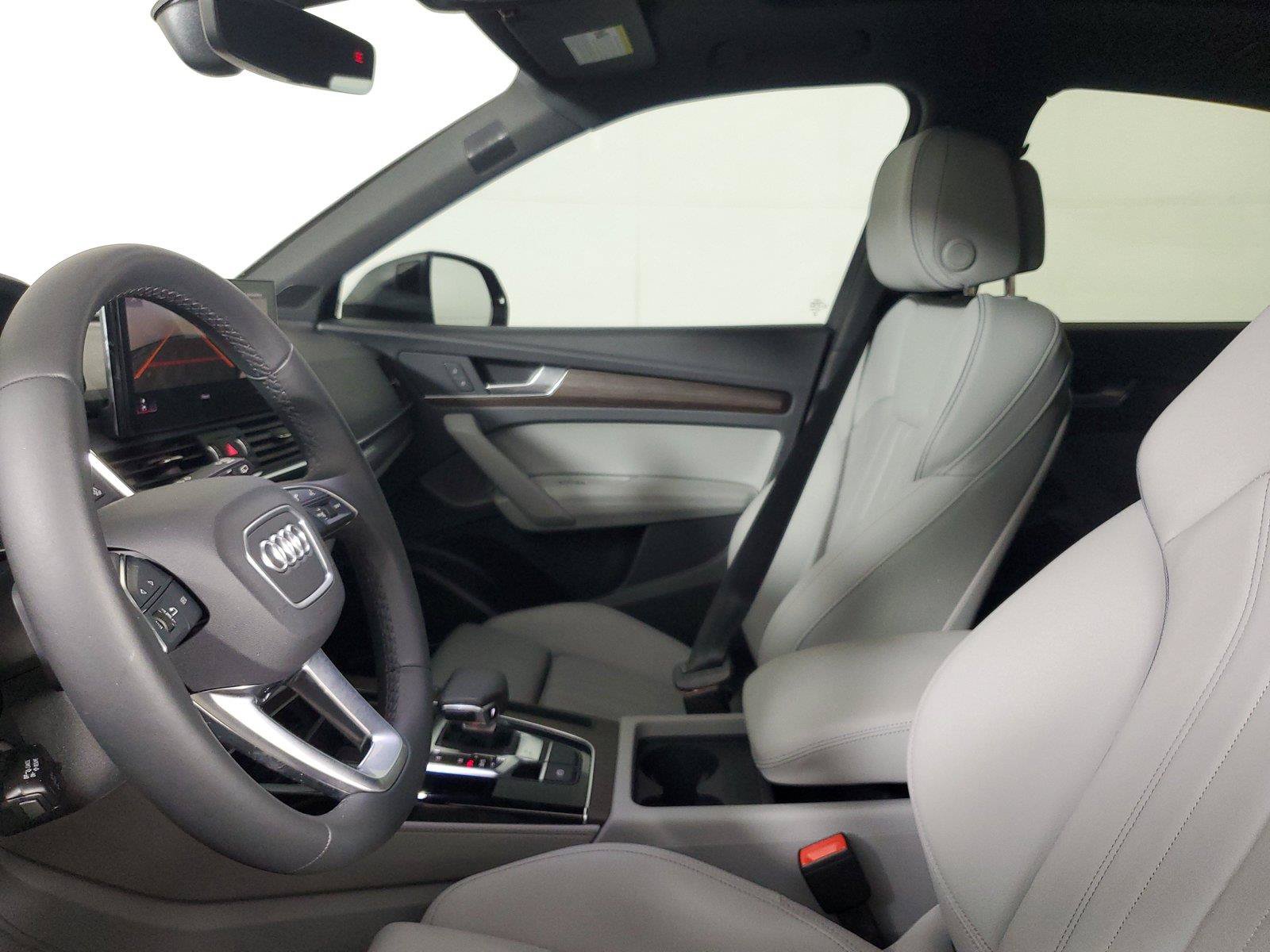 Used 2024 Audi Q5 2.0T Premium Plus AWD/4WD image 23