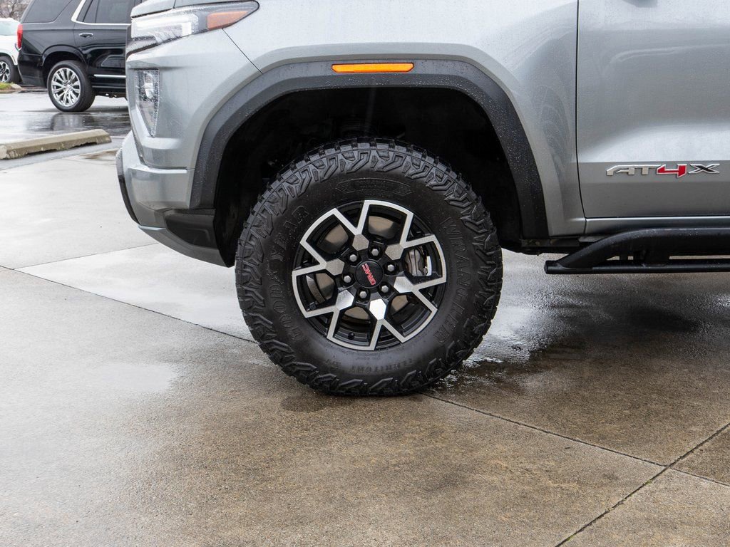 Used 2023 GMC Canyon AT4X image 28