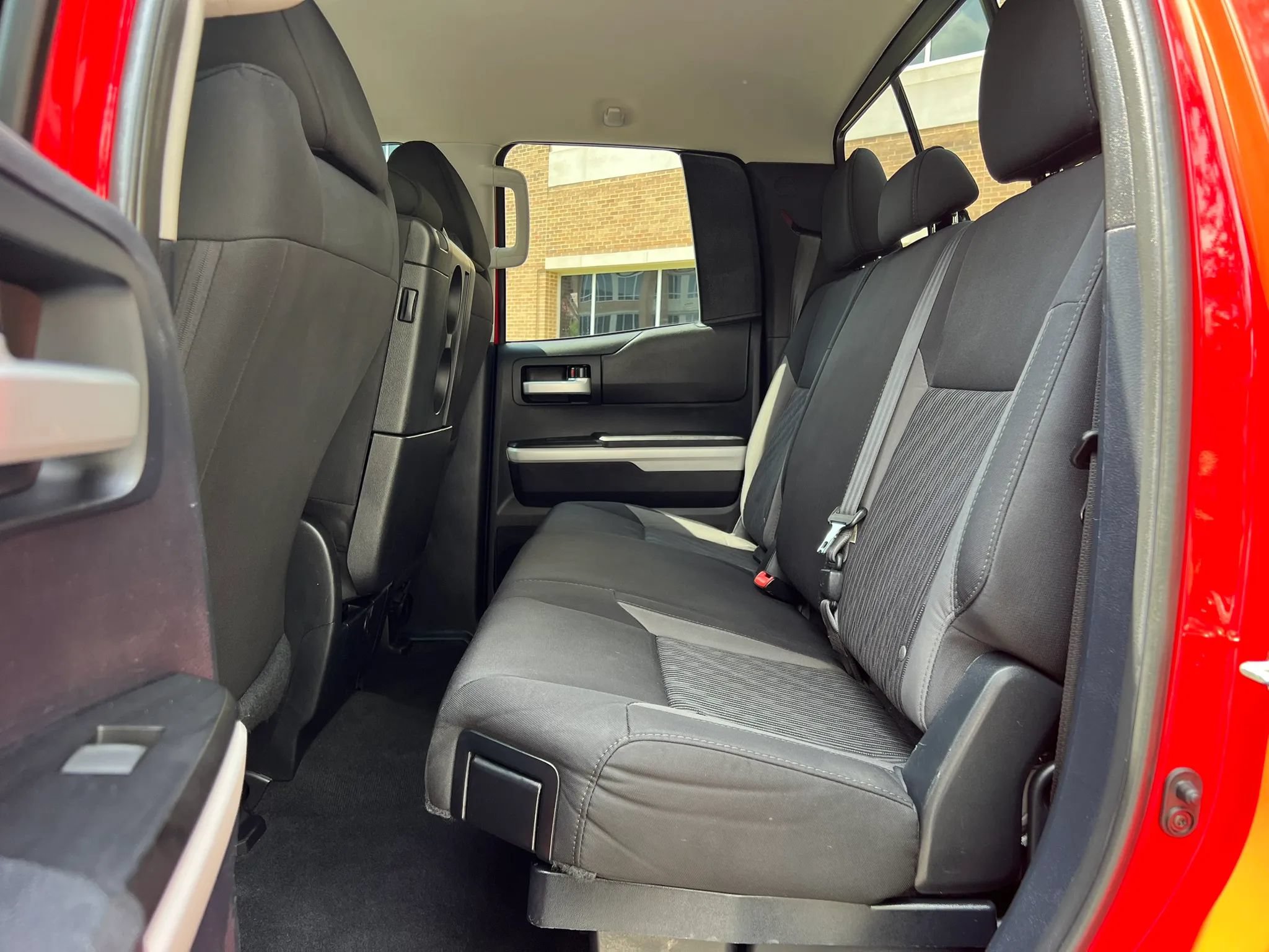 Used 2015 Toyota Tundra SR5 AWD/4WD image 18