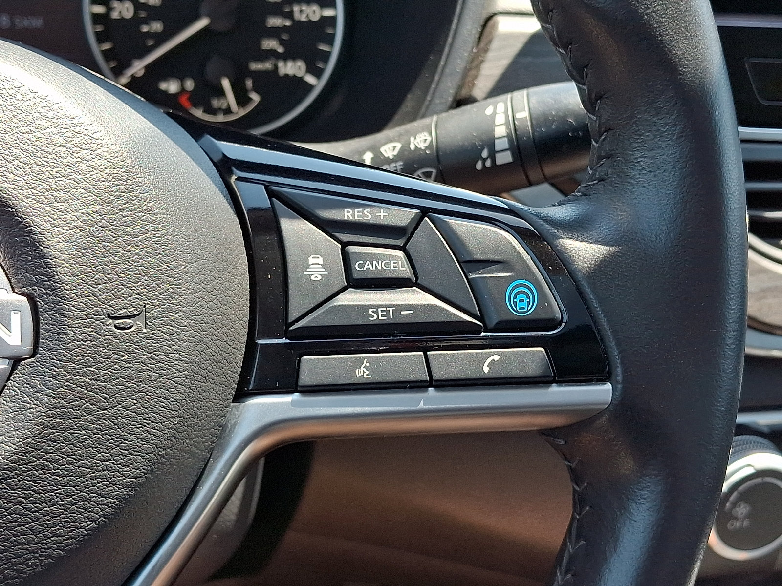 Certified 2024 Nissan Altima 2.5 SV w/ SV Premium Package FWD image 24