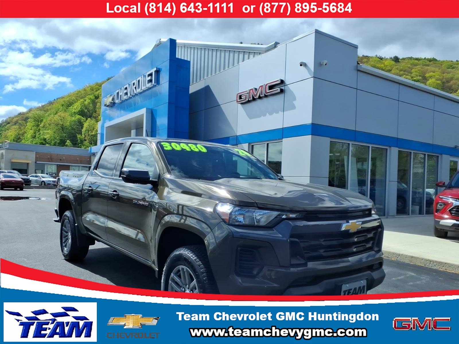 Used 2024 Chevrolet Colorado LT AWD/4WD image 1
