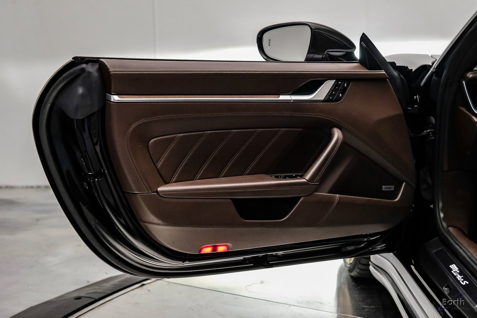 Used 2021 Porsche 911 Turbo S image 85