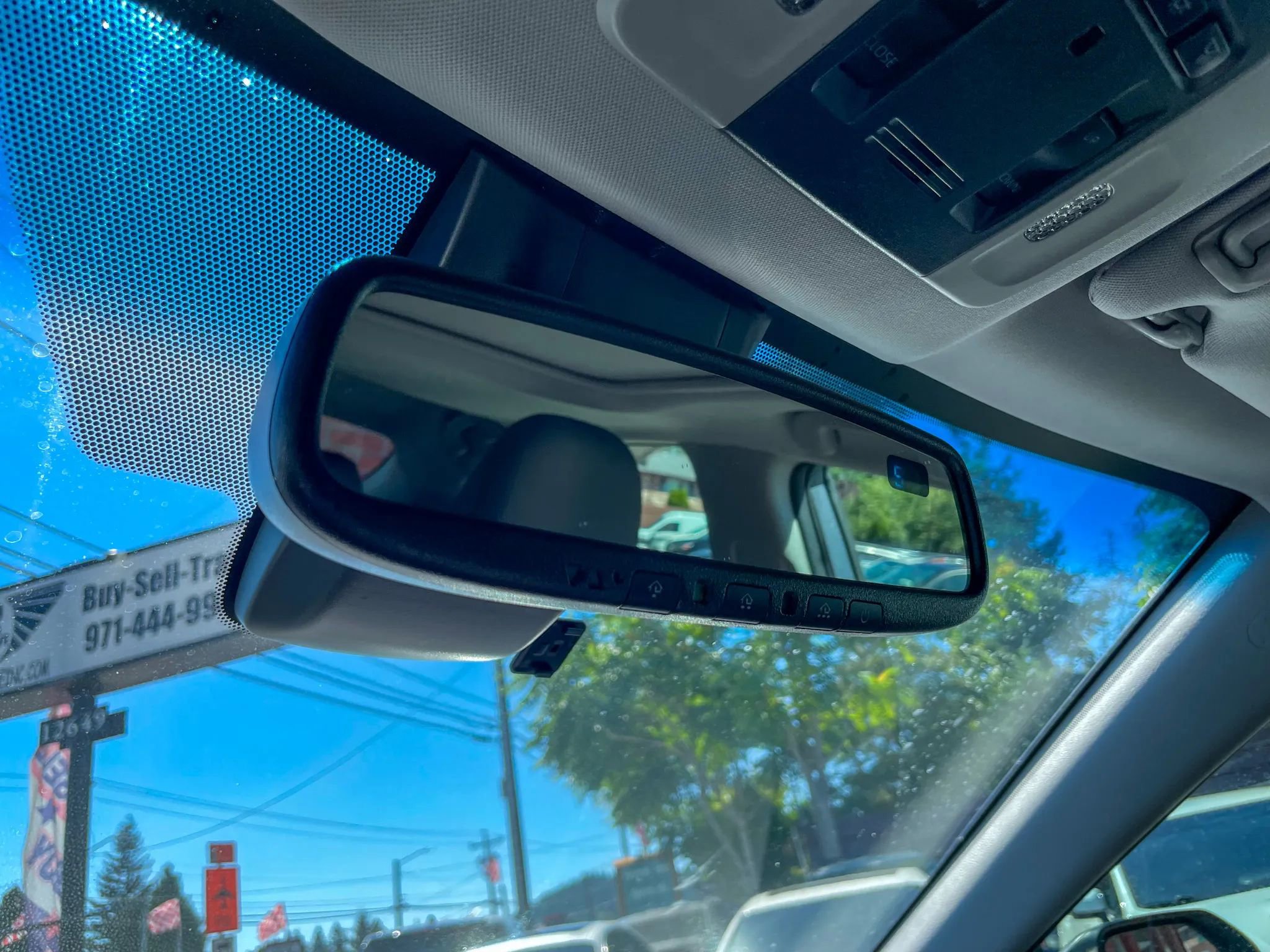 Used 2018 Toyota Camry LE image 35