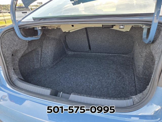 Used 2025 Volkswagen Jetta SE FWD image 15