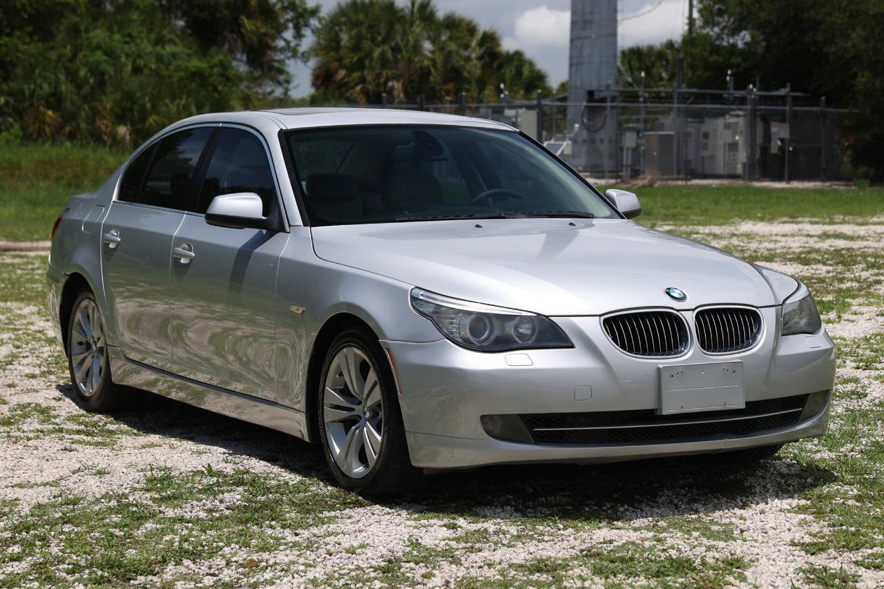 Used 2010 BMW 528i Sedan RWD image 15