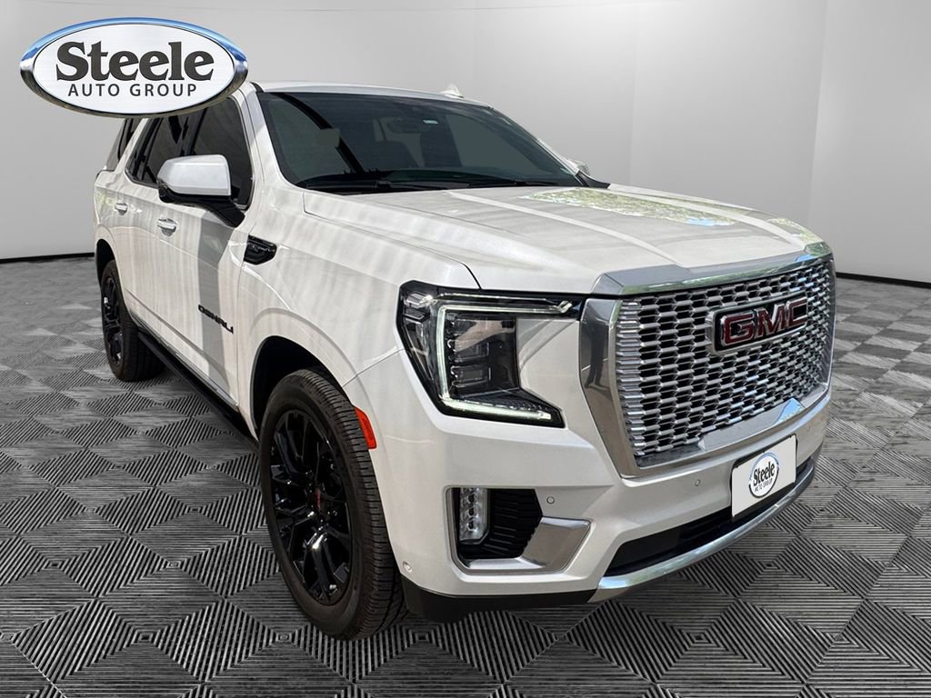 Used 2024 GMC Yukon Denali w/ Advanced Technology Package AWD/4WD image 7