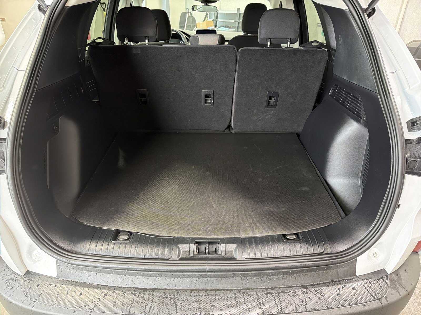 Used 2021 Ford Escape SE image 18