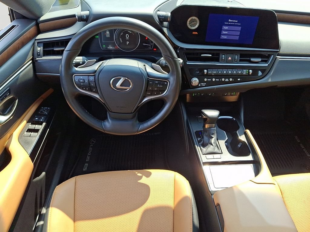 Used 2025 Lexus ES 300h w/ Premium Package FWD image 12
