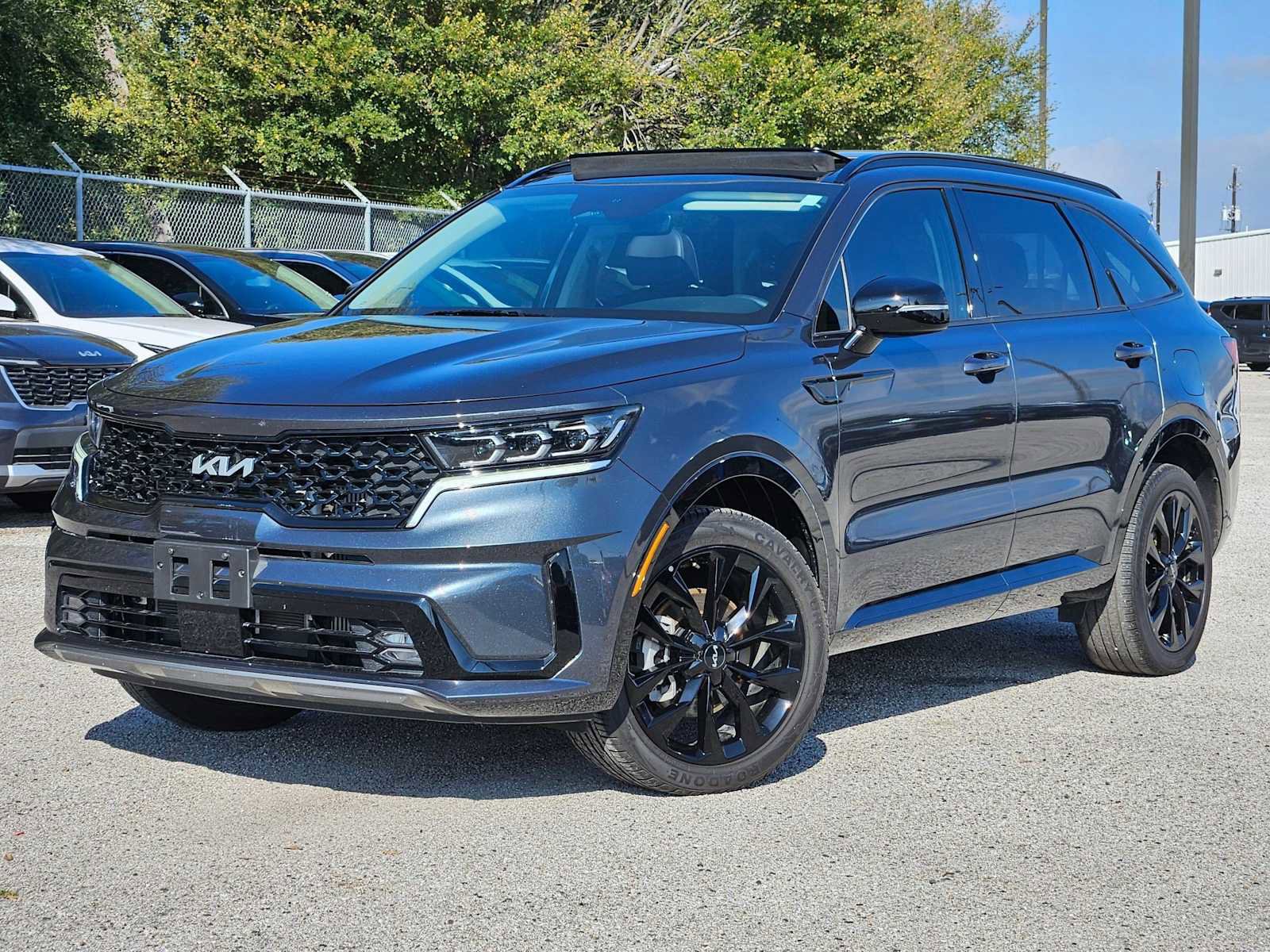 Used 2023 Kia Sorento SX