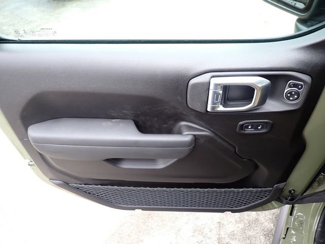 New 2026 Jeep Gladiator Sport image 16