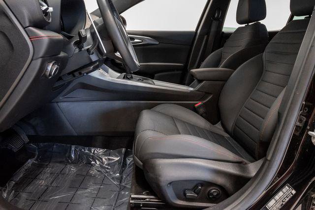 Certified 2024 Dodge Hornet R/T w/ R/T Blacktop Package AWD/4WD image 11